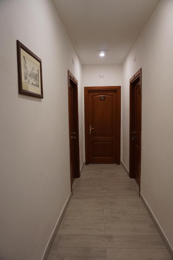 Holiday Rooms Firenze Esterno foto