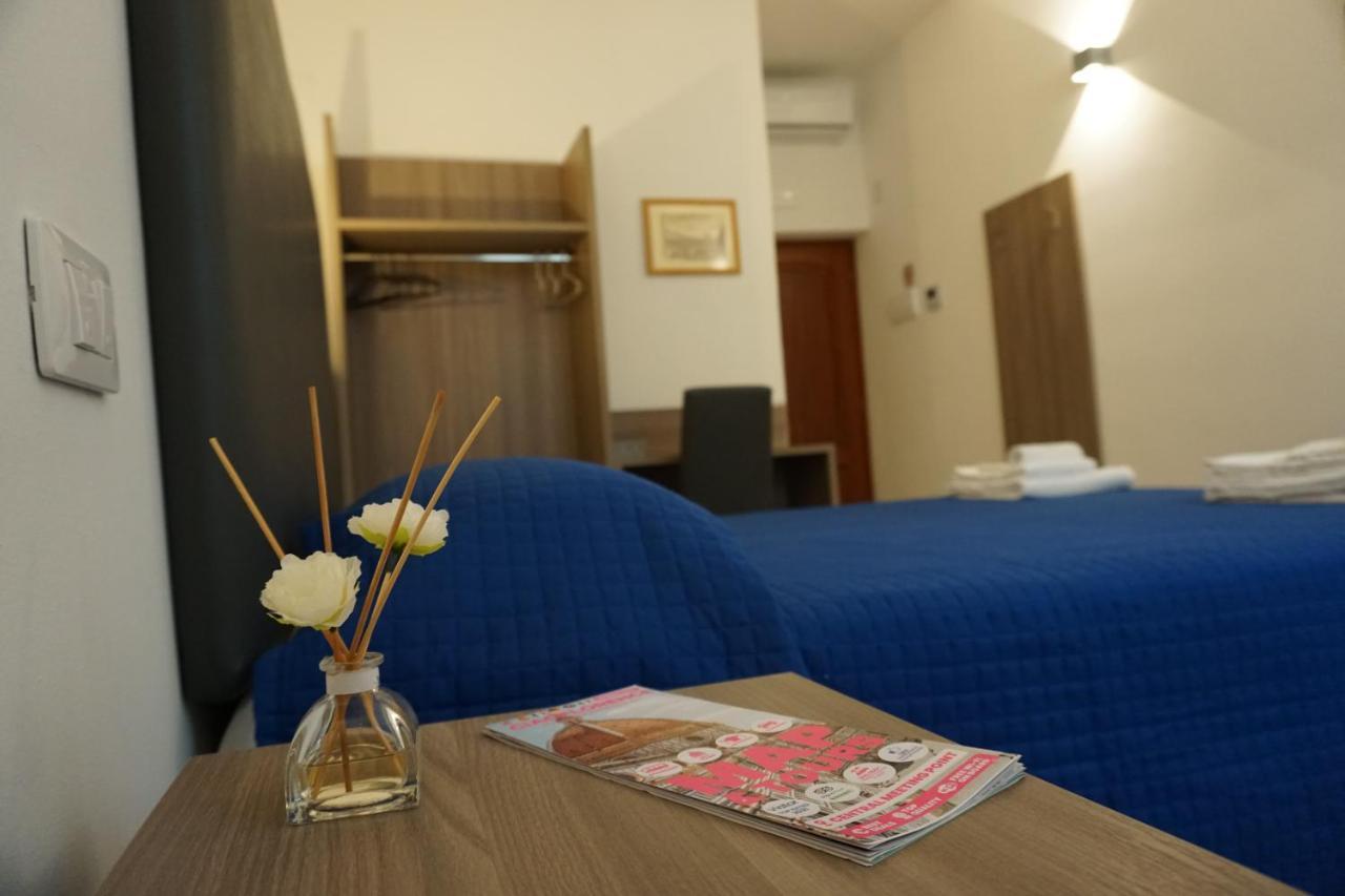 Holiday Rooms Firenze Esterno foto